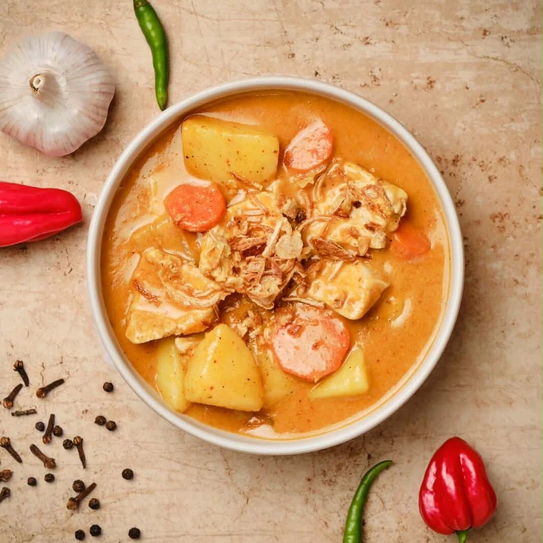 Thai Massaman Chicken Curry